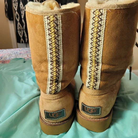 UGG ROMMY LACE UP CHESTNUT BOOT - Picture 13 of 16